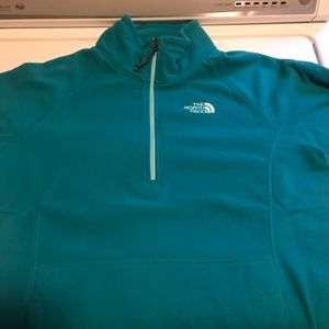 Women’s teal North face Pullover